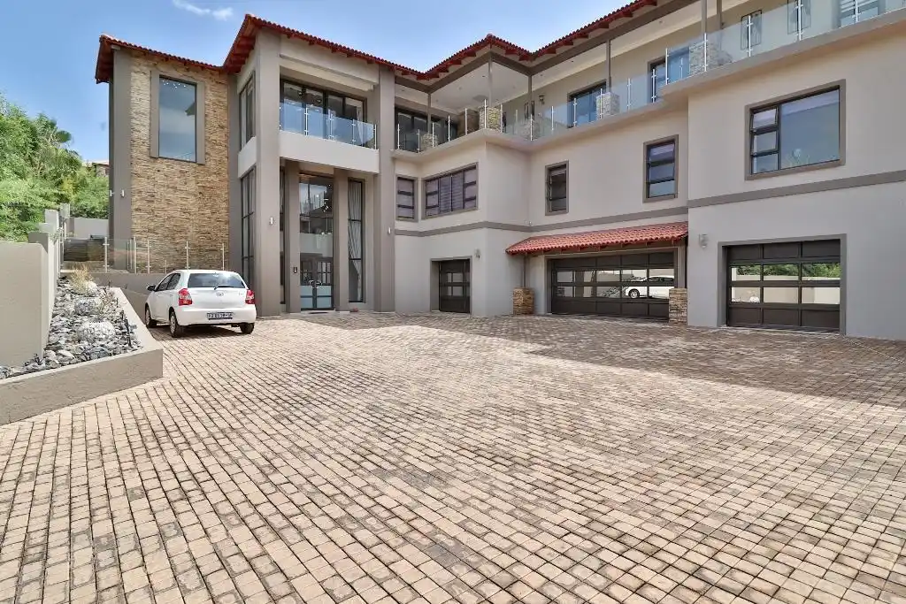 Amazing Tri-level Home