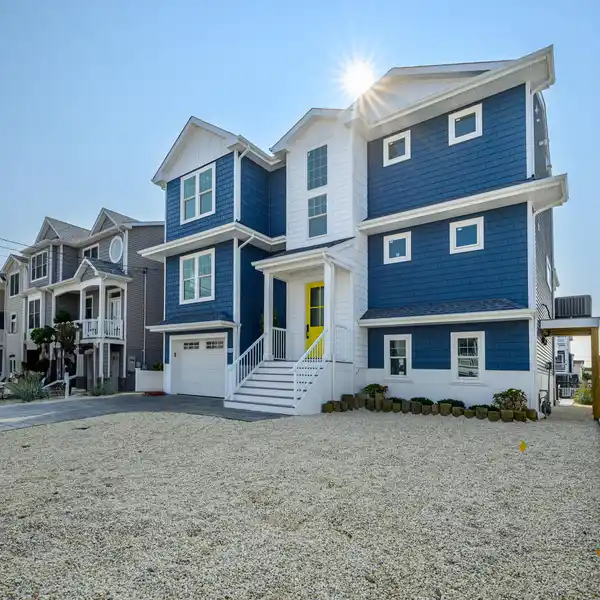 BRAND-NEW COASTAL HOME WITH STUNNING WATER VIEWS