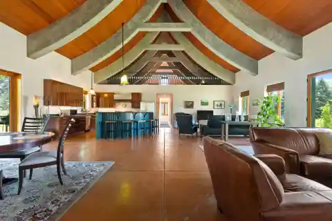 Concrete Tilt-Up Home on 20 Breathtaking Acres