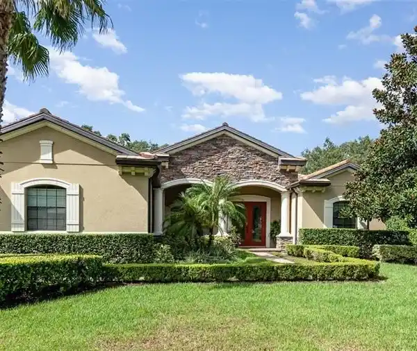 LOVELY HOME ON THE FAIRWAY AT REDTAIL GOLF CLUB