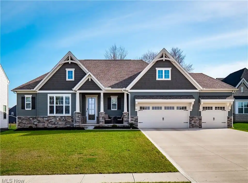 Nearly New Home in North Ridge Point