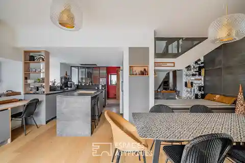 Unique Completely Renovated Barn