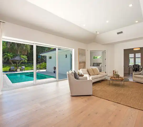 GORGEOUS RENOVATED POOL HOME IN PELICAN BAY