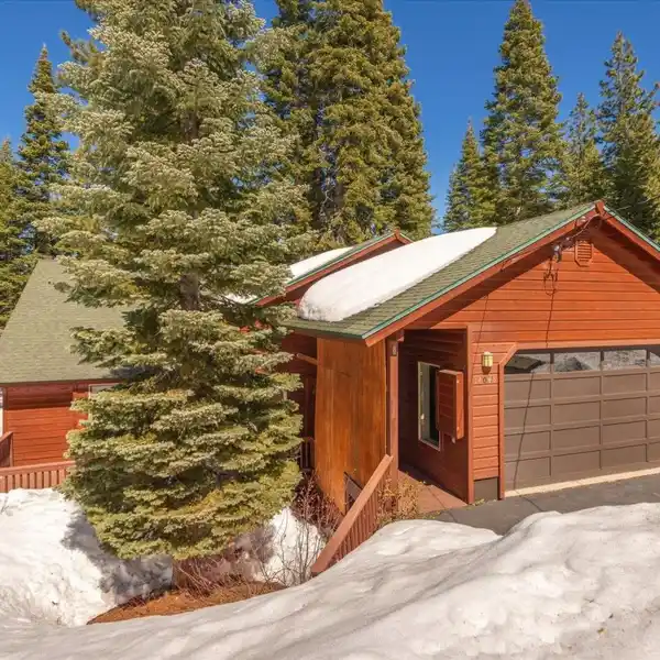 RARE SINGLE-LEVEL PROPERTY IN A PRIVATE TAHOE DONNER SETTING