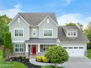 Luxurious Sanctuary in Farragut