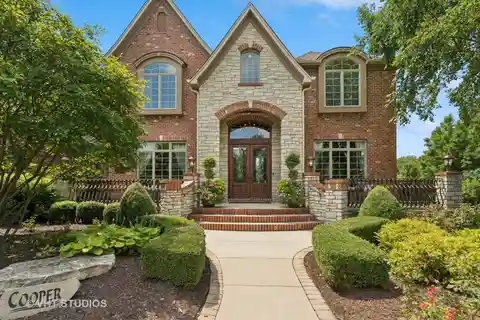 Extraordinary Custom-Built Estate