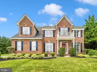 Beautiful Blend of Luxury and Comfort