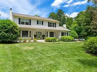 Fine Craftsmanship with Modern Amenities