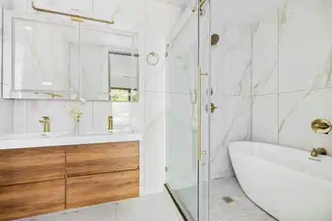 Expansive Duplex Condo