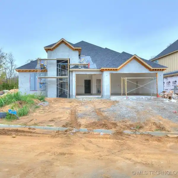 NEW CONSTRUCTION WITH A FANTASTIC PLAN