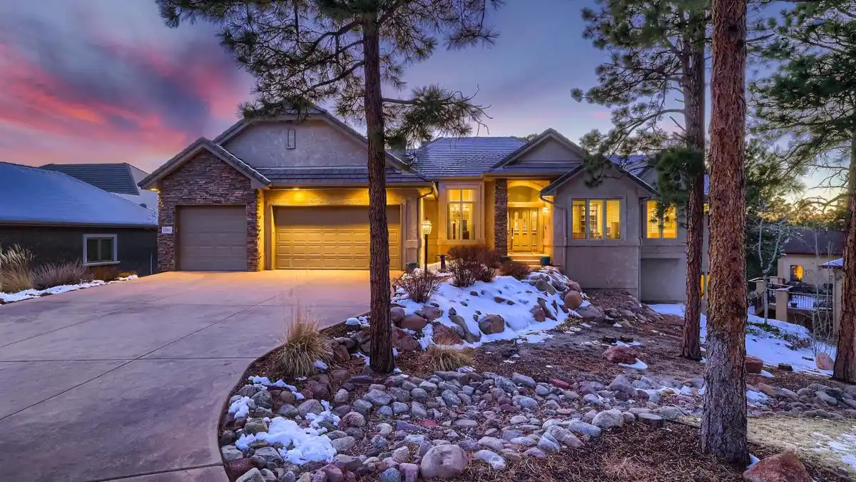 Secluded Mountain Living Near Colorado Springs