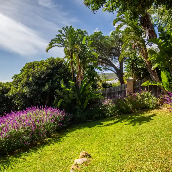 SEA-VIEW PROPERTY WITH GREAT POTENTIAL