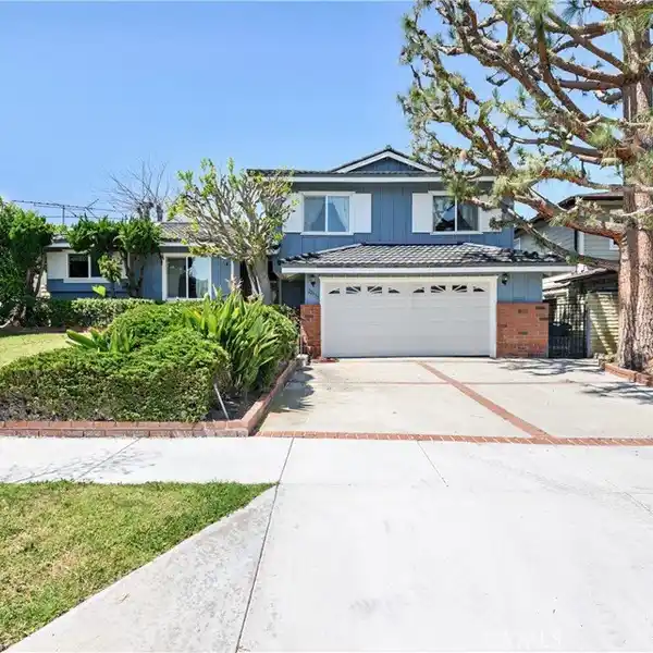 WELL MAINTAINED HOME IN THE MARBLE ESTATES AREA