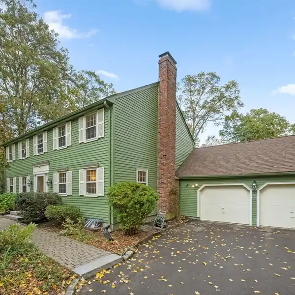 CLASSIC COLONIAL CHARM WITH GARDEN OASIS APPEAL