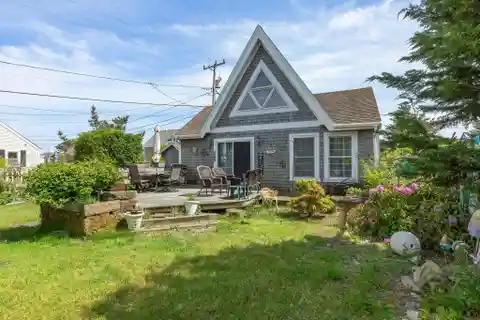 Two Bedroom Cottage on a Good-Sized Lot