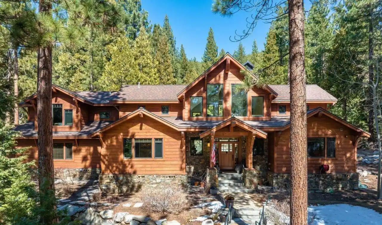 Upgraded Home in Historic Glenbrook