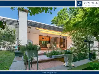Luxurious Bungalow on Expansive Property