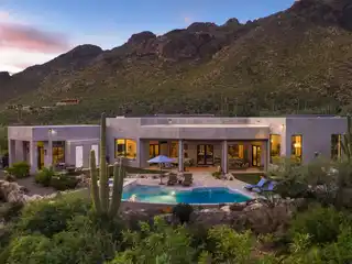 Modern Elegance Meets Desert Serenity