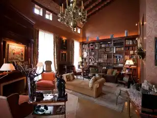Unique Property in the Historic Center of Valencia