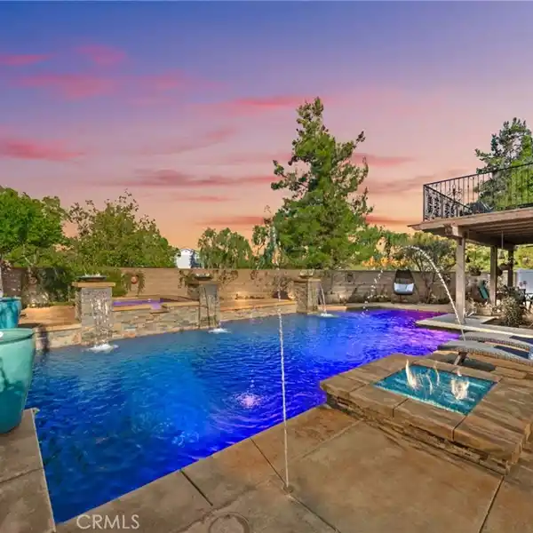 REFINED HARVESTON LUXURY LIVING