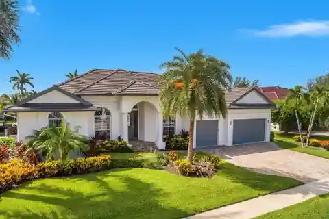 The Ultimate Island Lifestyle in an Upscale Community