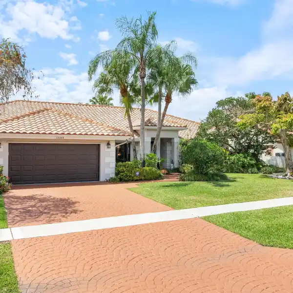 WEST BOCA RATON GATED COMMUNITY RANCHER