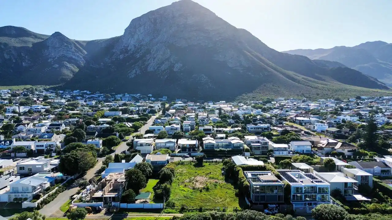 Rare Parcel for a Coastal Retreat