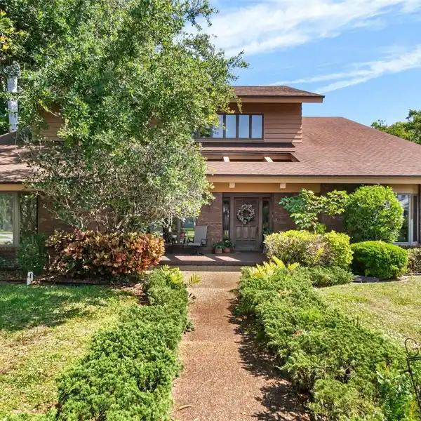CLASSIC BRICK RESIDENCE ON SOUTH DRIVE