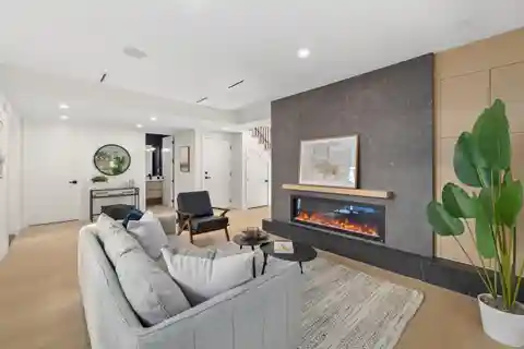 Thoughtfully Designed Fully Detached Townhouse