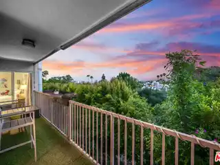 Elegant Light-Filled Top-Floor Condominium