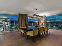 PURE LUXURY IN A VIBRANT LOCATION