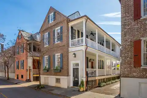 Unique Residence in the Charming Ansonborough Neighborhood