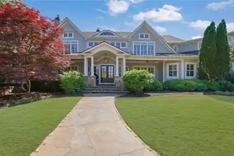 Engaging Masterpiece on Five Acres
