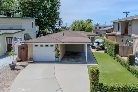 Charming Single-Level Home in Capistrano Beach