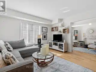 Large Corner Unit Townhome in Liberty Village