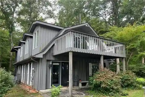 Waterfront Jewel with Unparalleled Privacy