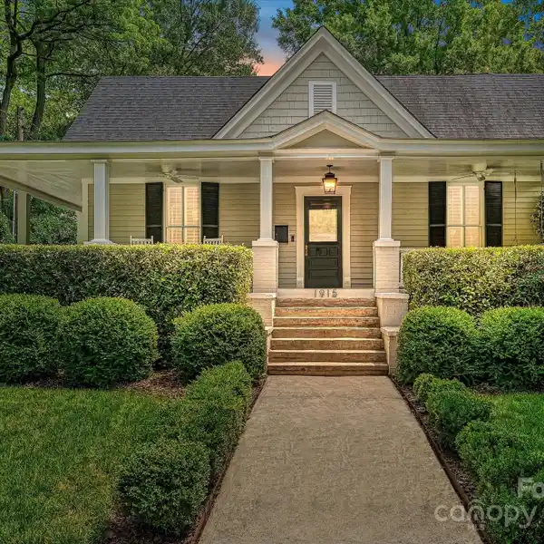 CHARMING HOME WITH GORGEOUS UPDATES
