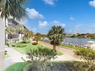 Exceptional Recently Renovated Unit