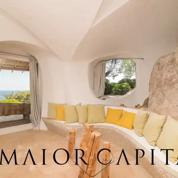 VILLA IN THE ROCK WITH A VIEW OF THE PEVERO GULF