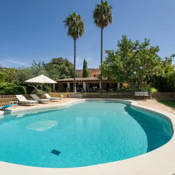 IDYLLIC FINCA WITH POOL AND GUEST HOUSE IN SANTA MARIA