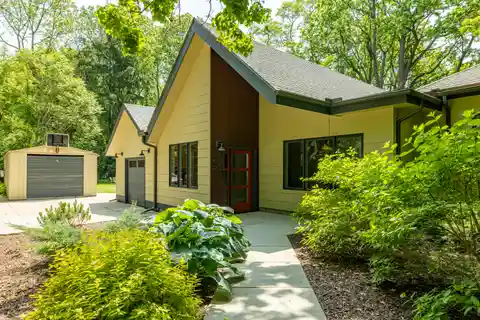 Private Two-acre Sanctuary