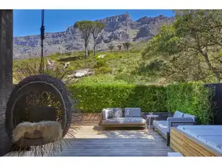 Contemporary Luxury Meets Natural