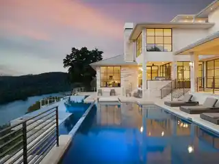 The Epitome of Luxurious Lakeside Living