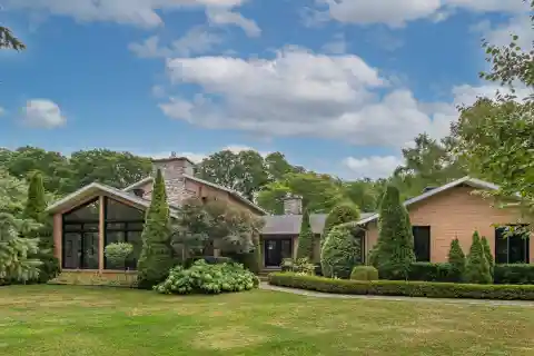 Turnkey Bungalow in Ideal Location