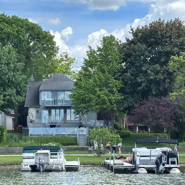 LAKESIDE LIVING WITH PRIVATE DOCK ACCESS