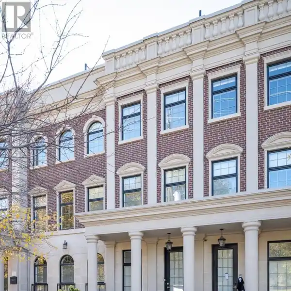 DESIGNER TOWNHOME WITH PRIVATE ELEVATOR AND DUAL ROOFTOPS