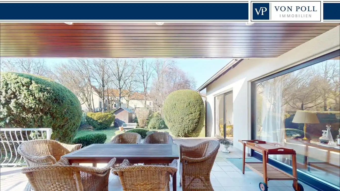 Detached House with a Beautiful Garden for a Large Family