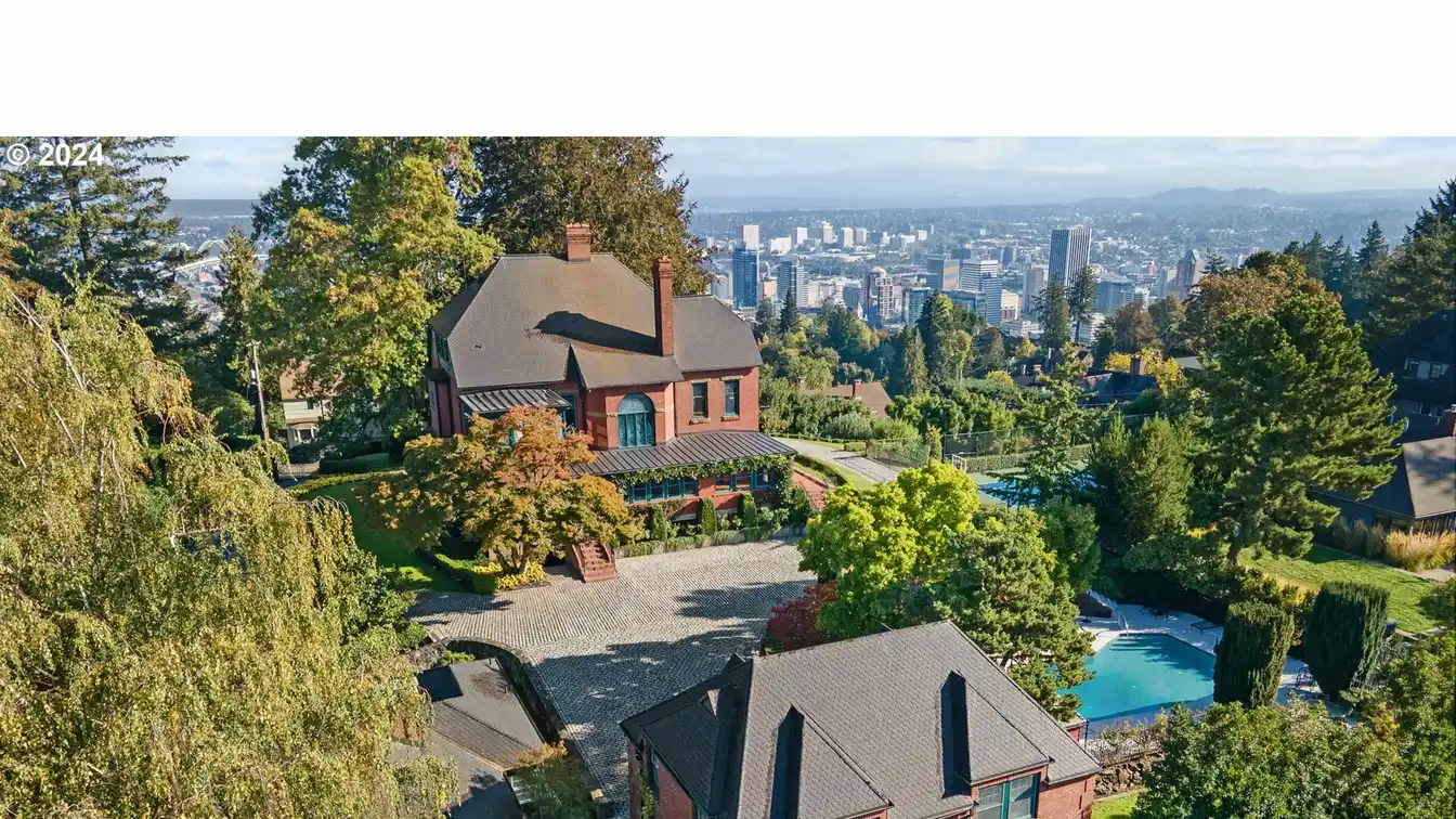 The Iconic Markle-pittock Estate