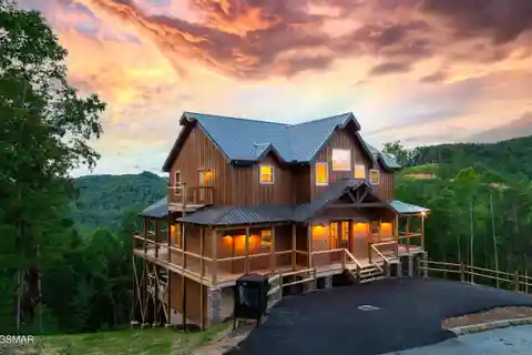 Large Cabin in Thunder Mountain