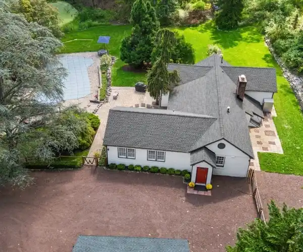 EXQUISITELY UPDATED COTTAGE